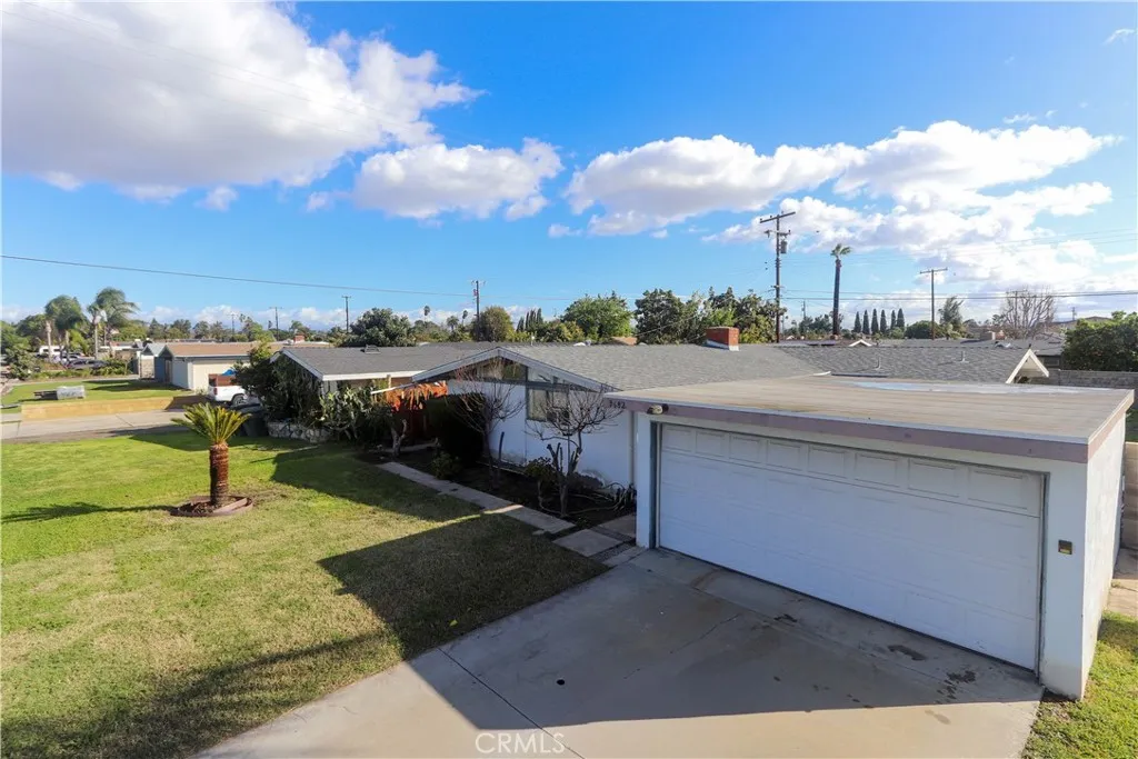 9682 Hillview, Anaheim, CA 92804 - Photo 2 of 24, Anaheim, CA