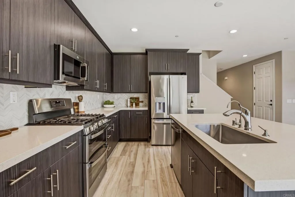 https://cdn.realtyfeed.com/cdn/127/306647897/9ea4735048d999fd83c1b5e27c65f324.webp