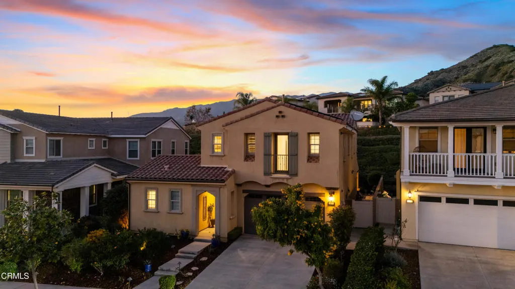 627 E Orange Blossom Way