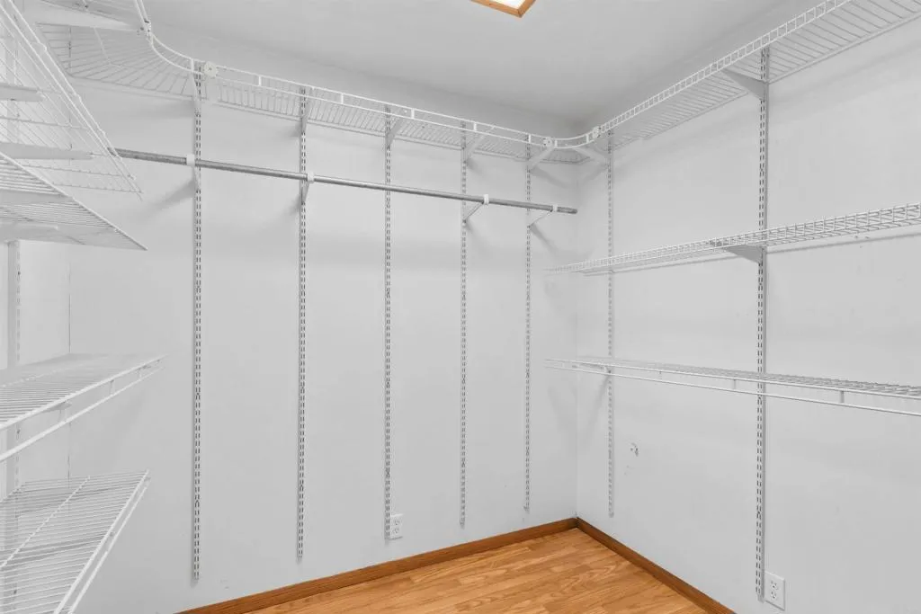 https://cdn.realtyfeed.com/cdn/127/306647952/3e59350e67260a9b696299778653501c.webp