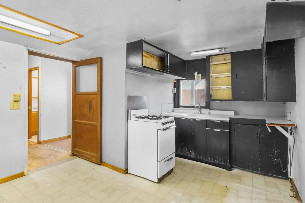 https://cdn.realtyfeed.com/cdn/127/306647952/5624b48bb0ae14774af1b6cafe556f56.webp