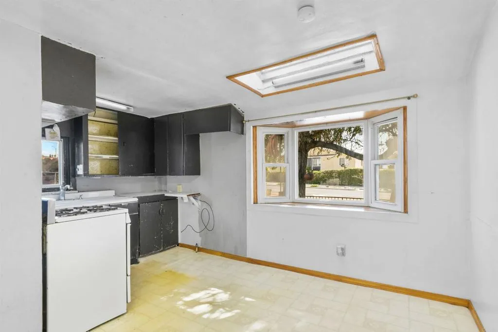https://cdn.realtyfeed.com/cdn/127/306647952/6e208b20c1a81b7fe316be32e8b1556e.webp