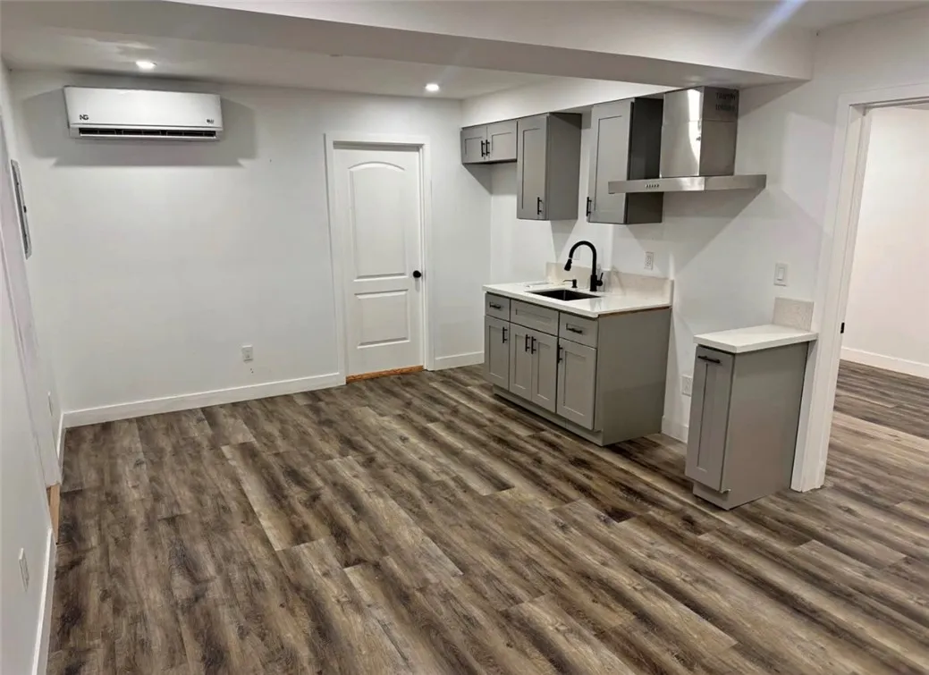 2566 Broadway, Huntington Park, CA, 90255