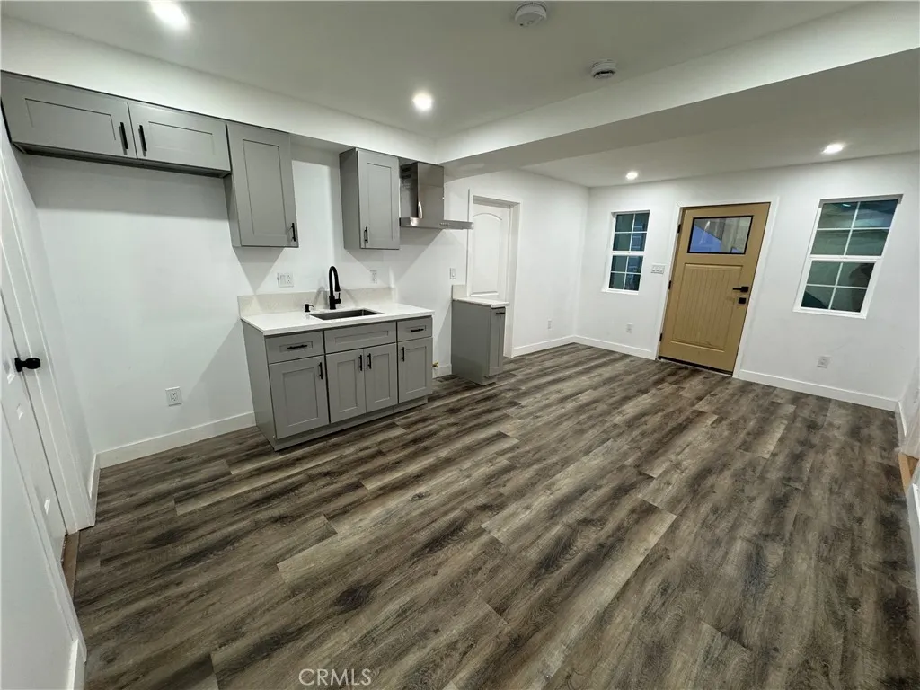 2566 Broadway, Huntington Park, CA, 90255