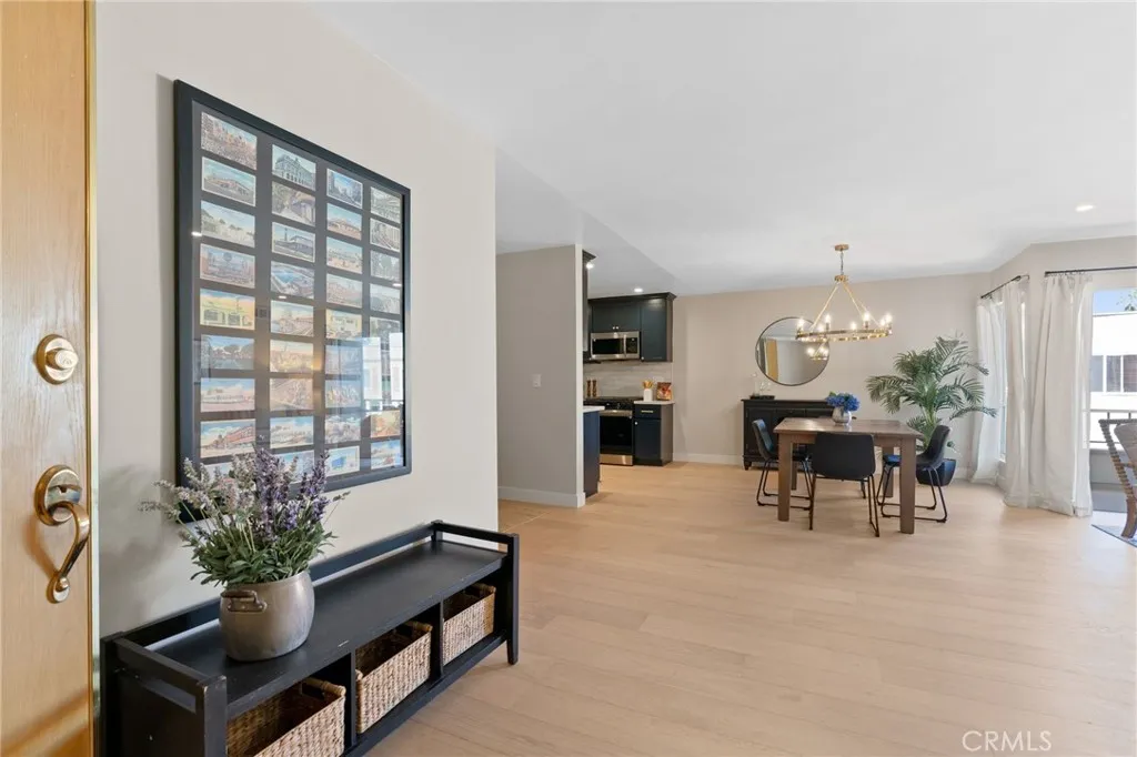 10707 Camarillo Street Unit 314, North Hollywood, CA 91602 - Photo 3 of 27, North Hollywood, CA