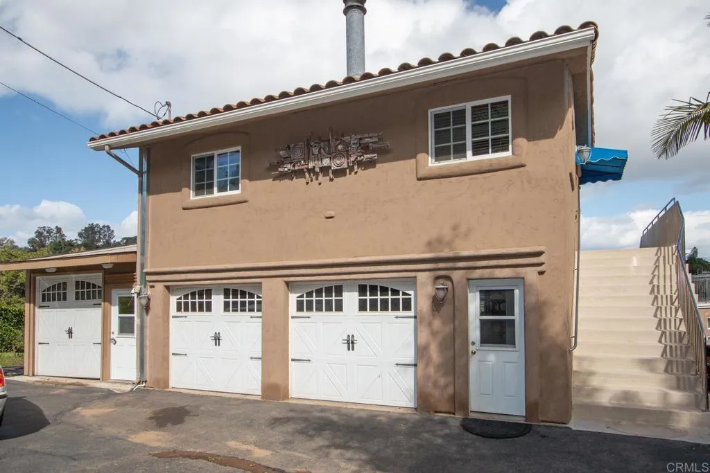 405 Solana Real, Fallbrook, CA 92028 - Photo 3 of 36, Fallbrook, CA