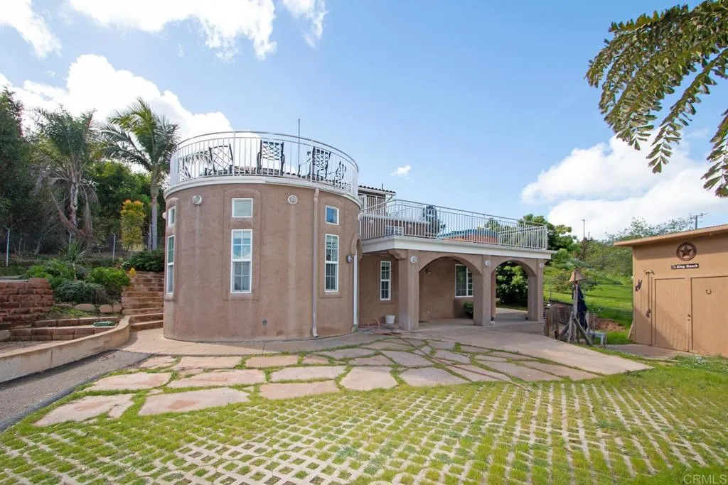 405 Solana Real, Fallbrook, CA 92028 - Photo 2 of 36, Fallbrook, CA