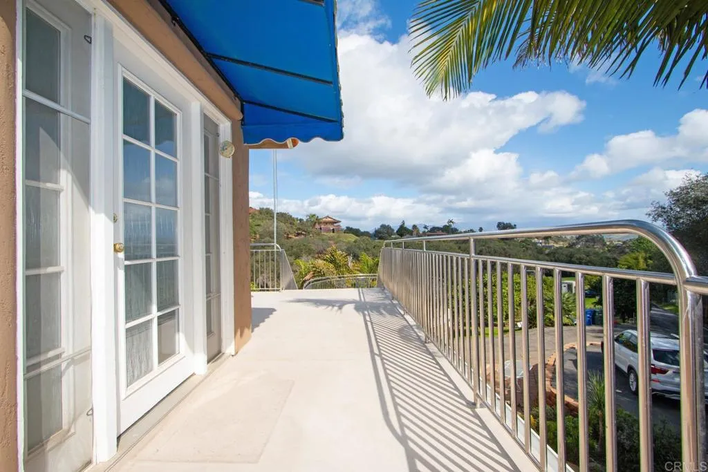 405 Solana Real, Fallbrook, CA 92028 - Photo 5 of 36, Fallbrook, CA