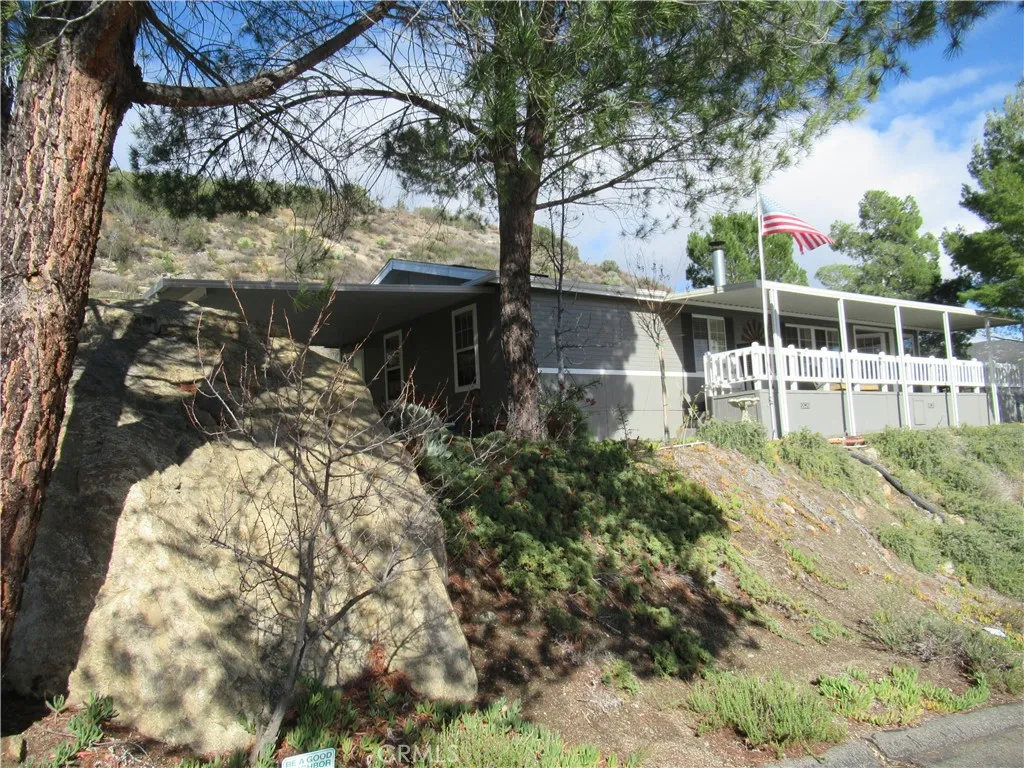 https://cdn.realtyfeed.com/cdn/127/306648035/d3b556bfc34a6c11826fab768a25297b.webp