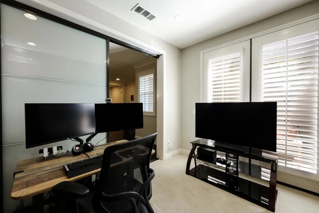 https://cdn.realtyfeed.com/cdn/127/306648041/58319f4ba58f9744bb9f78114be7a110.webp