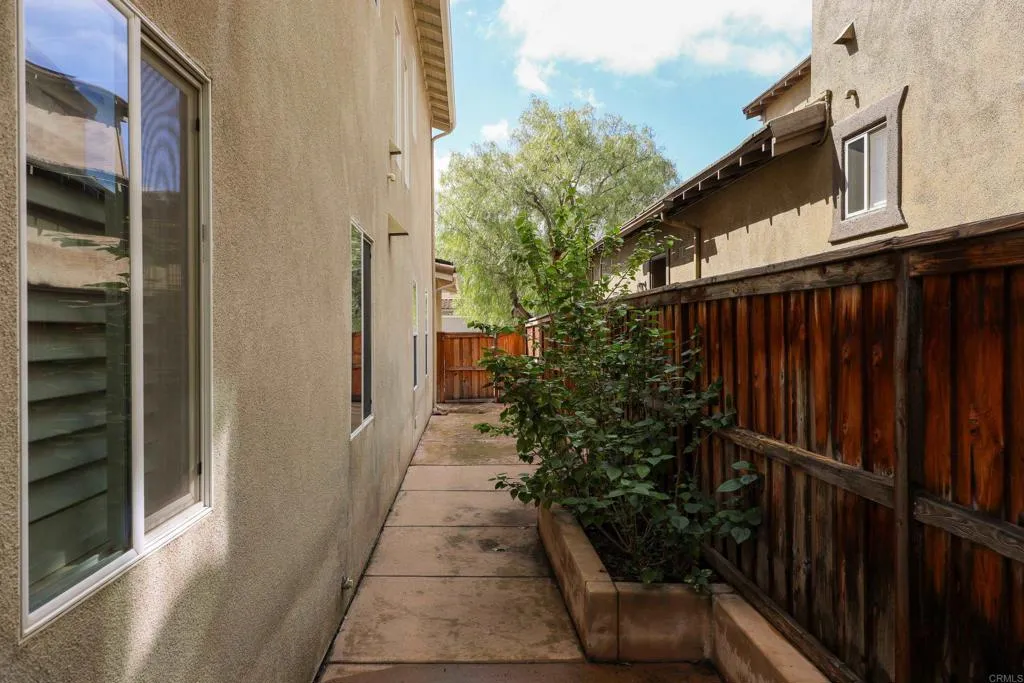 https://cdn.realtyfeed.com/cdn/127/306648041/77571a51b1f899aa45da210214db6f03.webp