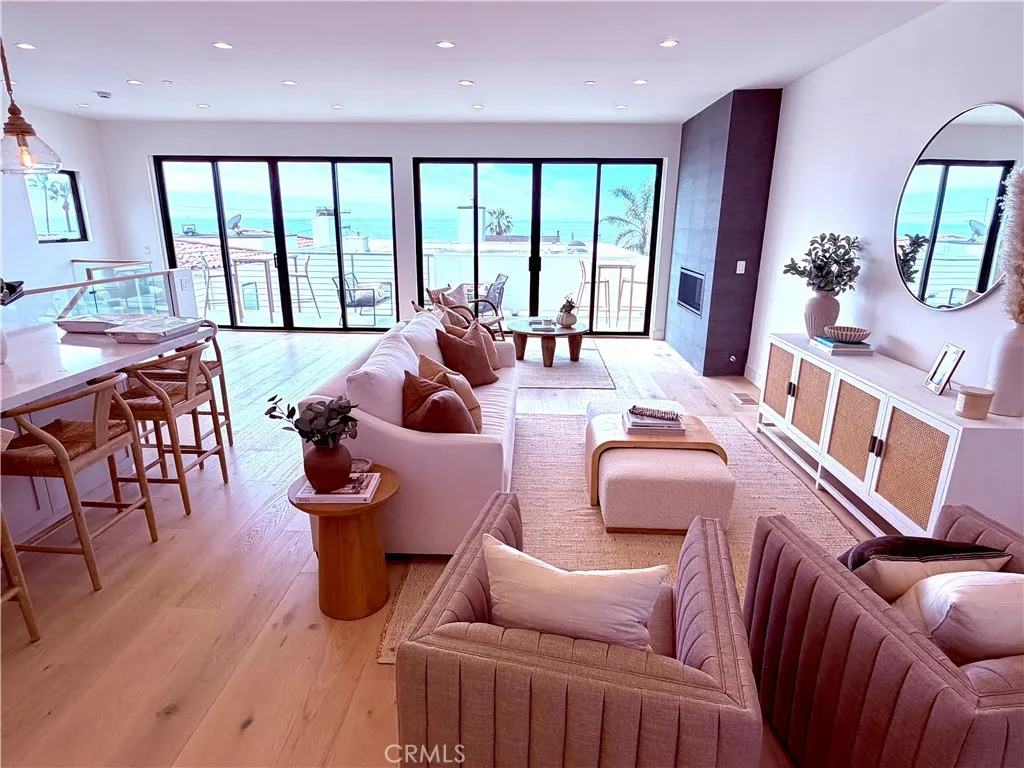 89 Bayview, Manhattan Beach, CA 90266 - Photo 2 of 17, Manhattan Beach, CA