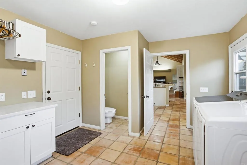 https://cdn.realtyfeed.com/cdn/127/306648096/f23fbfa53ac0802f82c2008b7cb1cac3.webp