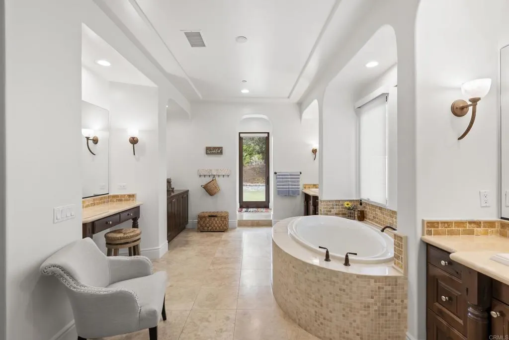 https://cdn.realtyfeed.com/cdn/127/306648130/392b356c251eea220c746b0a8c66e3c7.webp