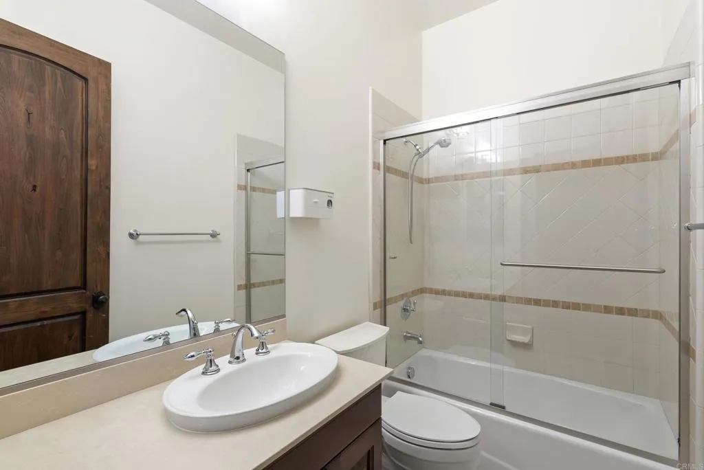https://cdn.realtyfeed.com/cdn/127/306648130/39e4bf12c8598239b753749343bad0b2.webp