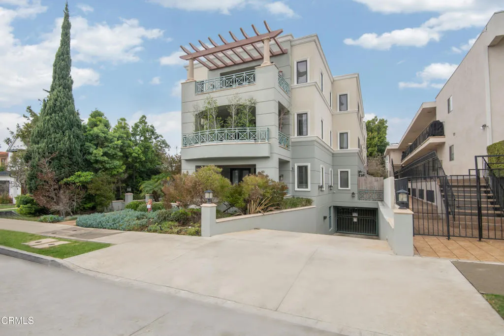 11961 Darlington Avenue Unit 3