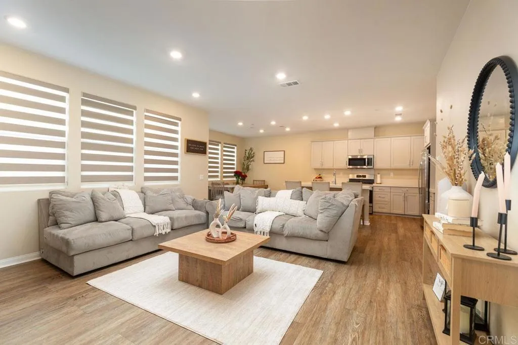 Photo #1: PTP2601344 Listing: Photo #1