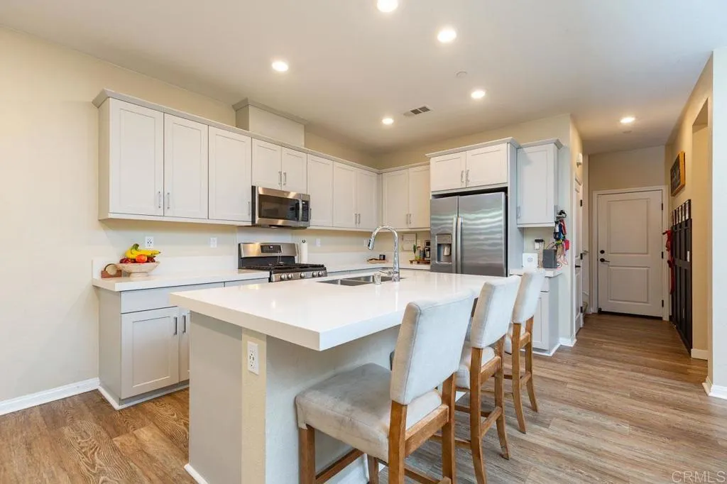 Photo #7: PTP2601344 Listing: Photo #7