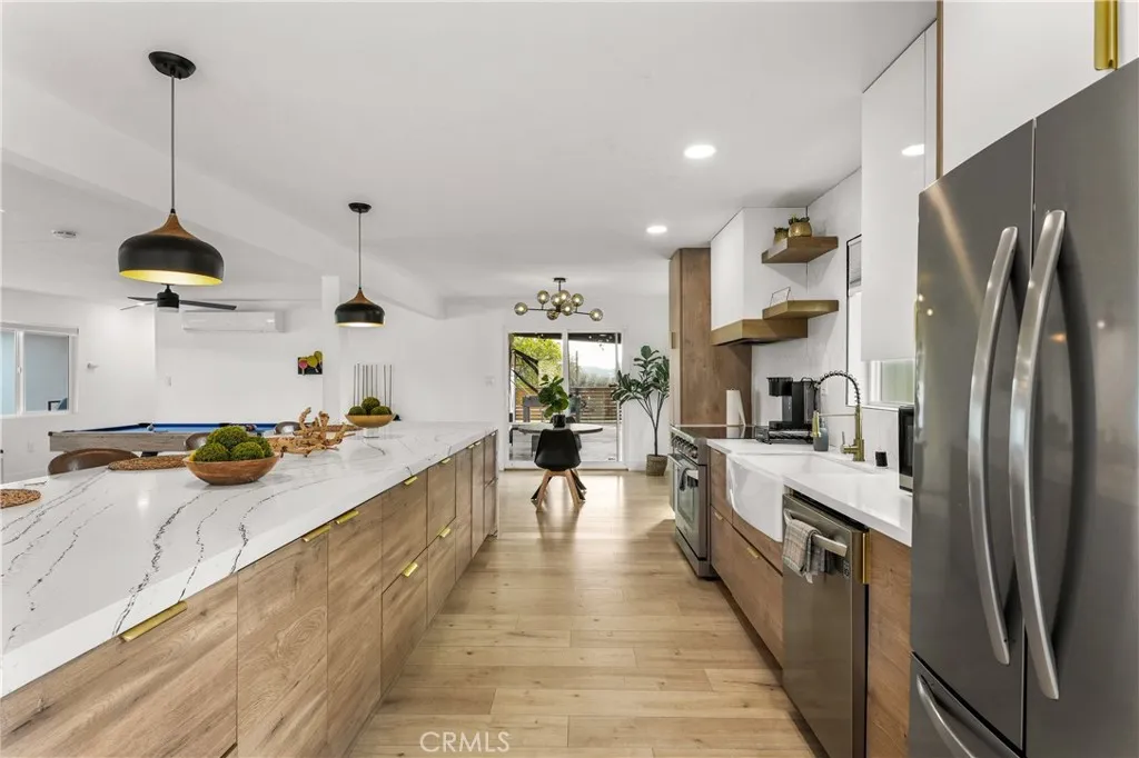 https://cdn.realtyfeed.com/cdn/127/306648226/390361b8841b3a1650c2379cd33ff32f.webp