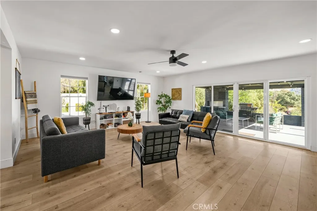 https://cdn.realtyfeed.com/cdn/127/306648226/3f68691113400ddac01b9914cad73238.webp