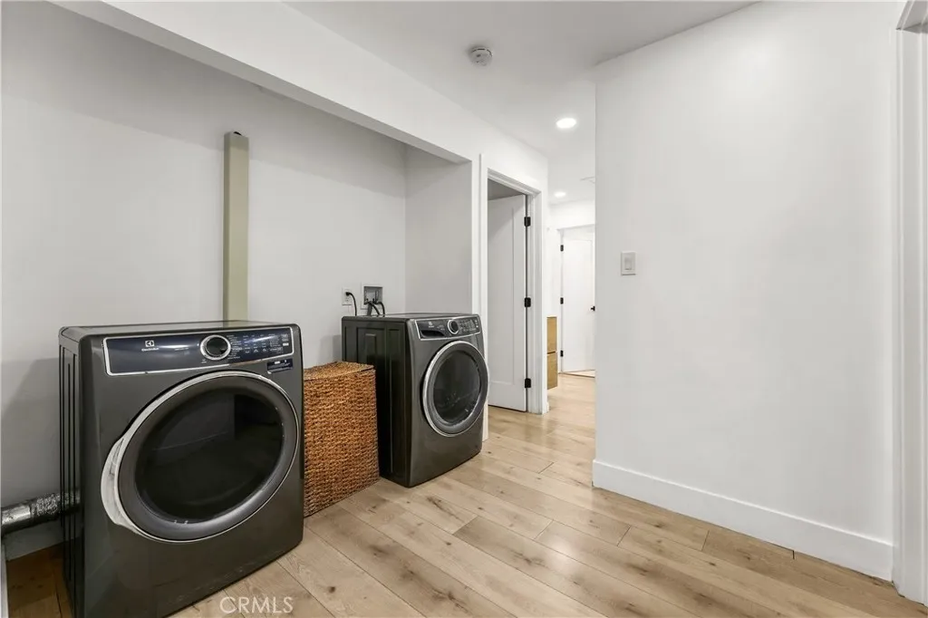 https://cdn.realtyfeed.com/cdn/127/306648226/78a5bed5920fe8c51599f5b67ad98197.webp