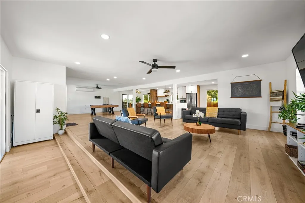 https://cdn.realtyfeed.com/cdn/127/306648226/79584c2312b80c180835564b1d2968b2.webp