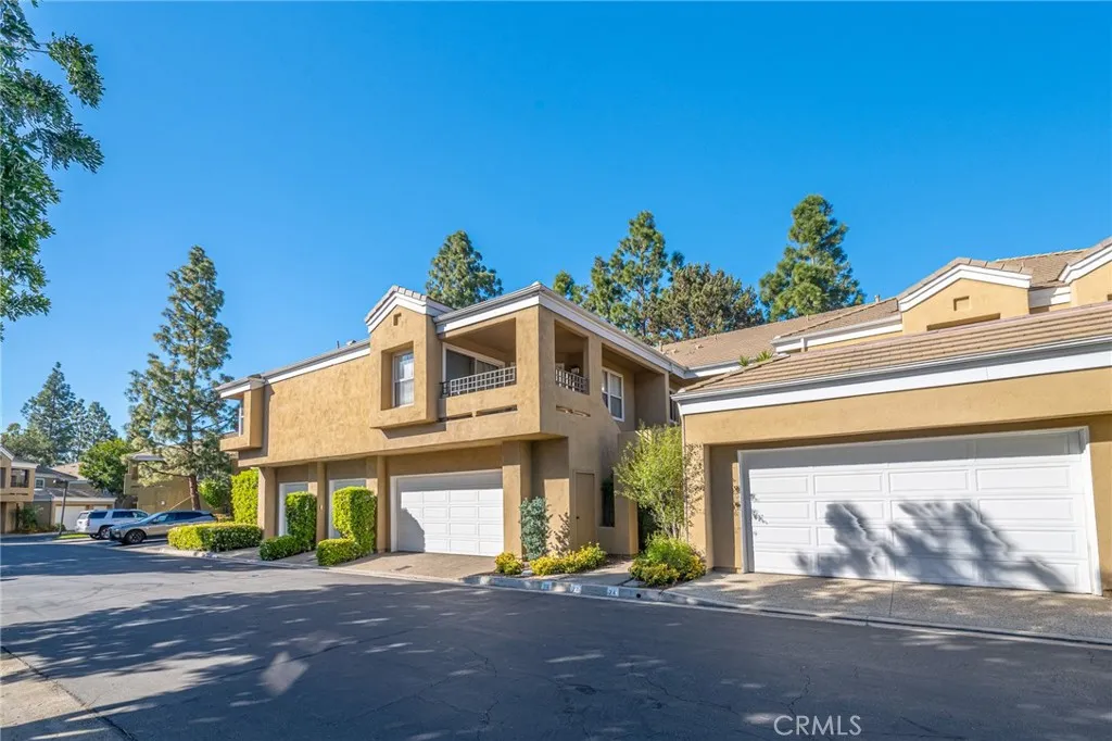 72 Vassar Aisle, Irvine, CA 92612 - Photo 2 of 55, Irvine, CA