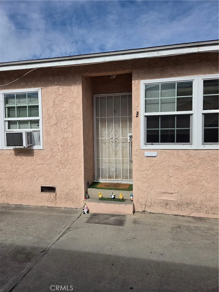 10231 San Carlos, South Gate, CA 90280 - Photo 3 of 4, South Gate, CA