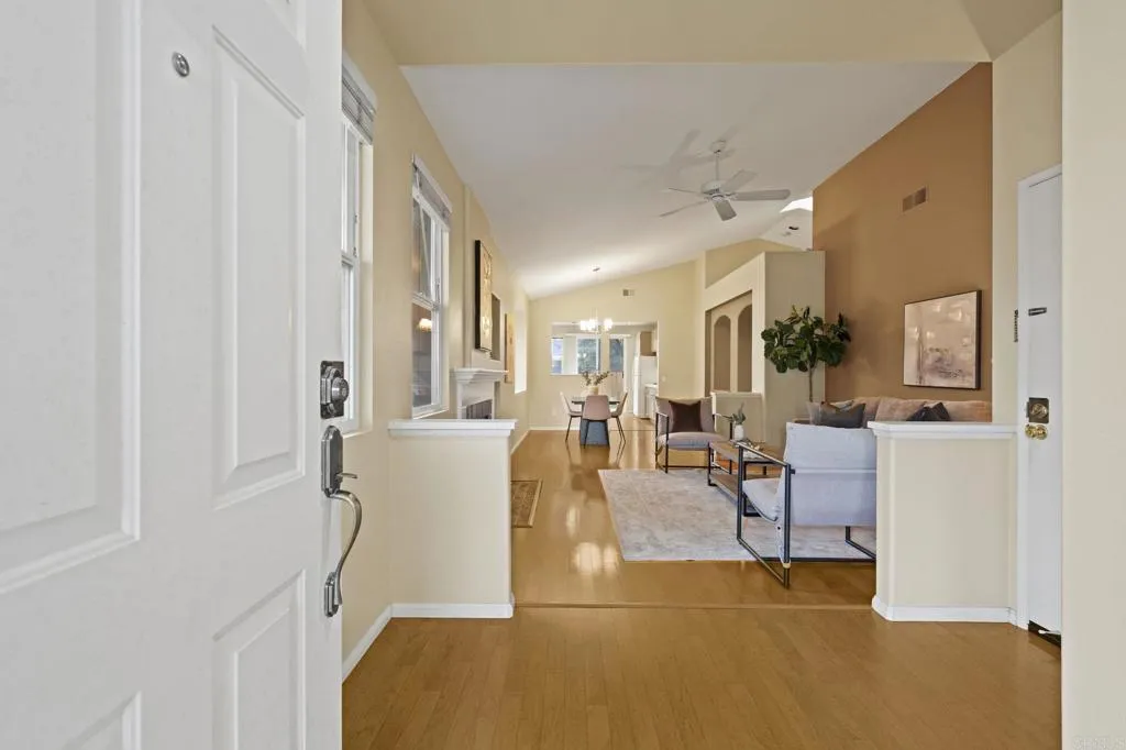 https://cdn.realtyfeed.com/cdn/127/306648357/036bd4052561a36579f0ce91dec0b513.webp