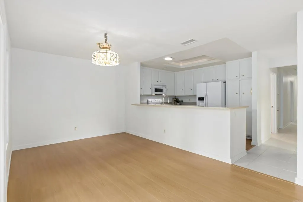 Photo #17: NDP2601641 Listing: Photo #17