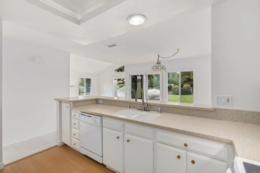 Photo #13: NDP2601641 Listing: Photo #13