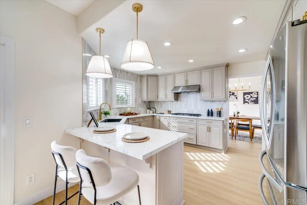 https://cdn.realtyfeed.com/cdn/127/306648405/ff5c855670681db457c65738e6da9152.webp