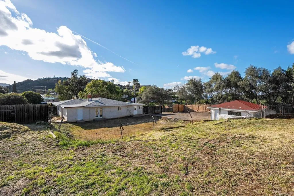https://cdn.realtyfeed.com/cdn/127/306648412/372e1a0b758776d36161abe90d3f2574.webp