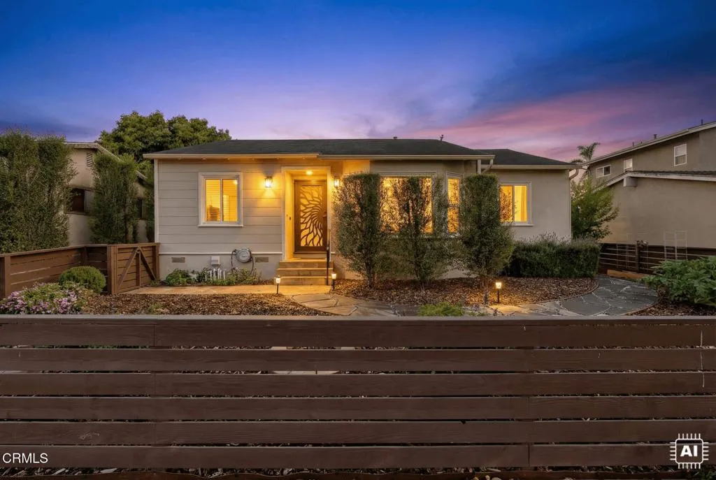 8548 Paramount Boulevard, Downey, CA, 90240