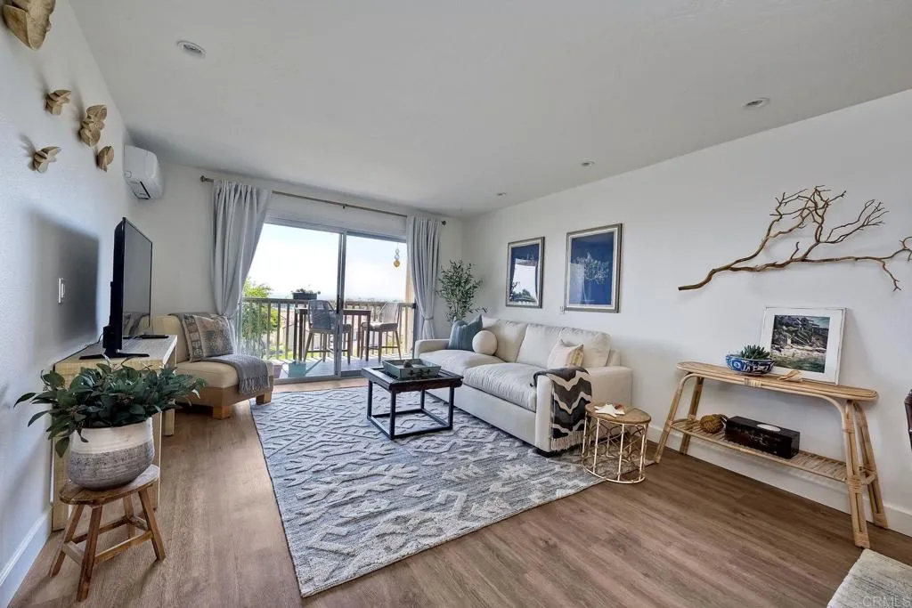 857 Violet Ct, Carlsbad, CA, 92011