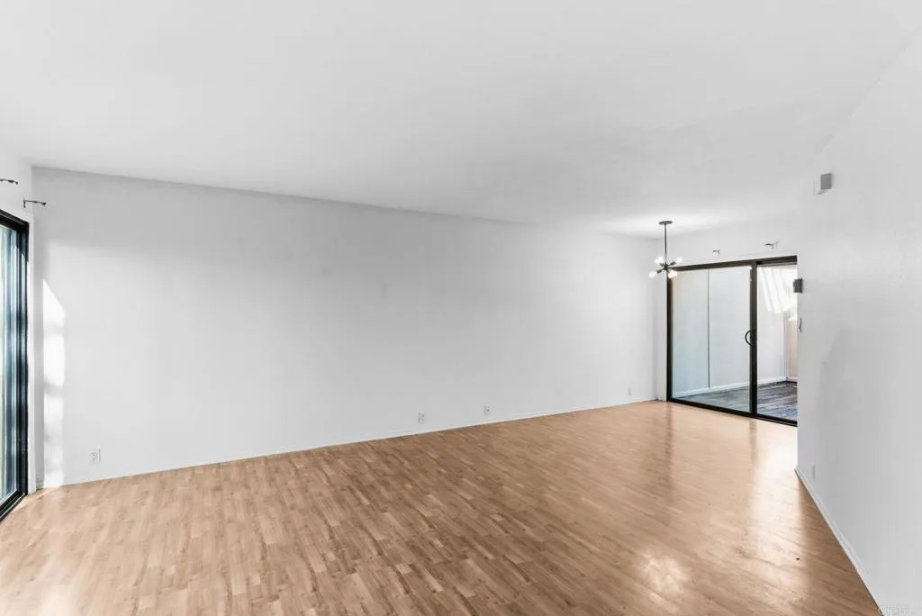 Photo #6: NDP2601647 Listing: Photo #6