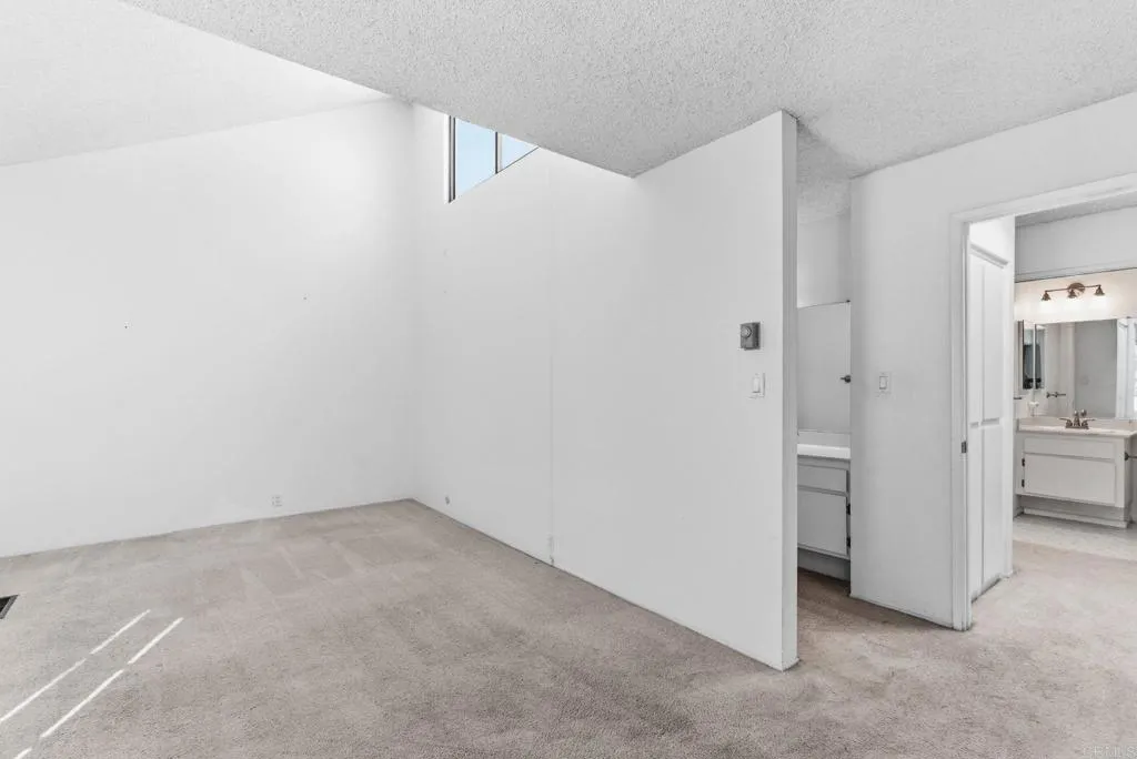 Photo #19: NDP2601647 Listing: Photo #19