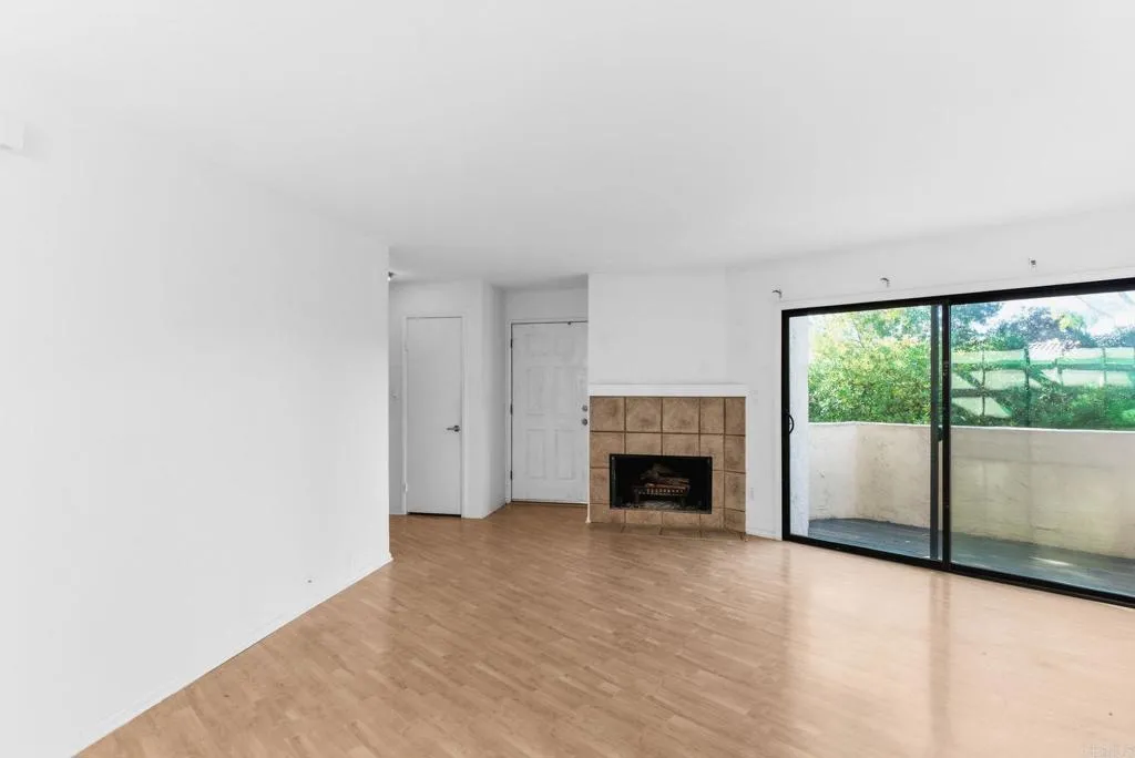 Photo #4: NDP2601647 Listing: Photo #4