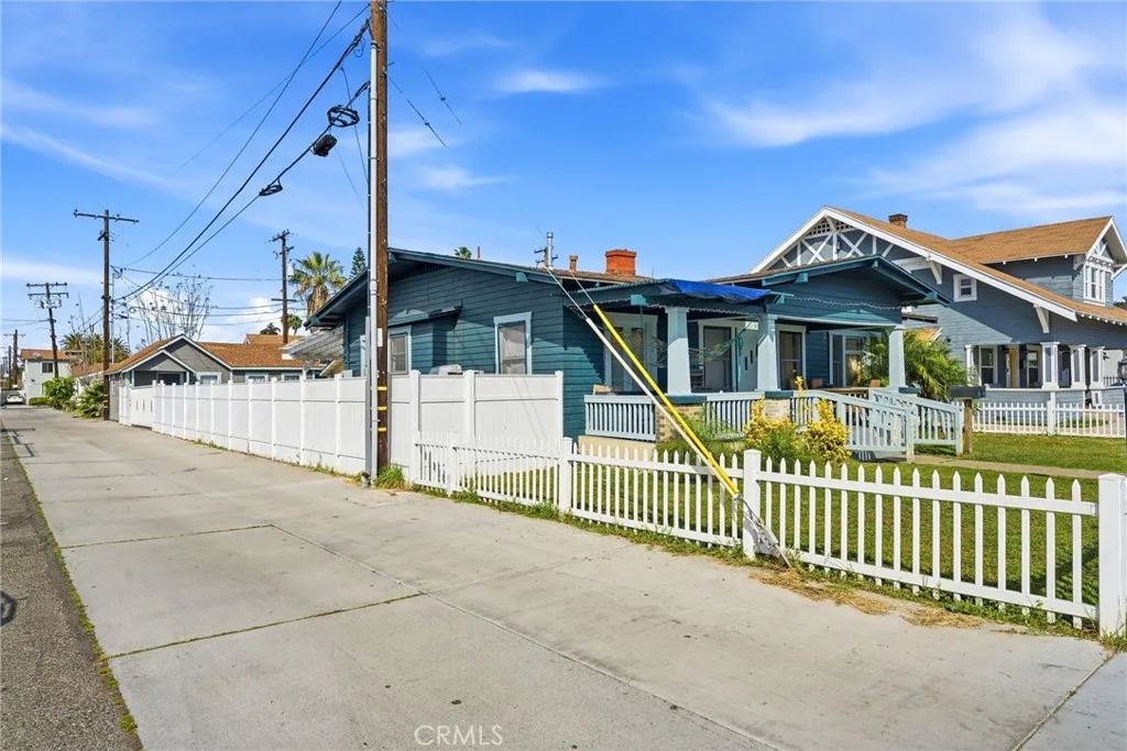 117 E Sycamore, Anaheim, CA 92805 - Photo 3 of 33, Anaheim, CA