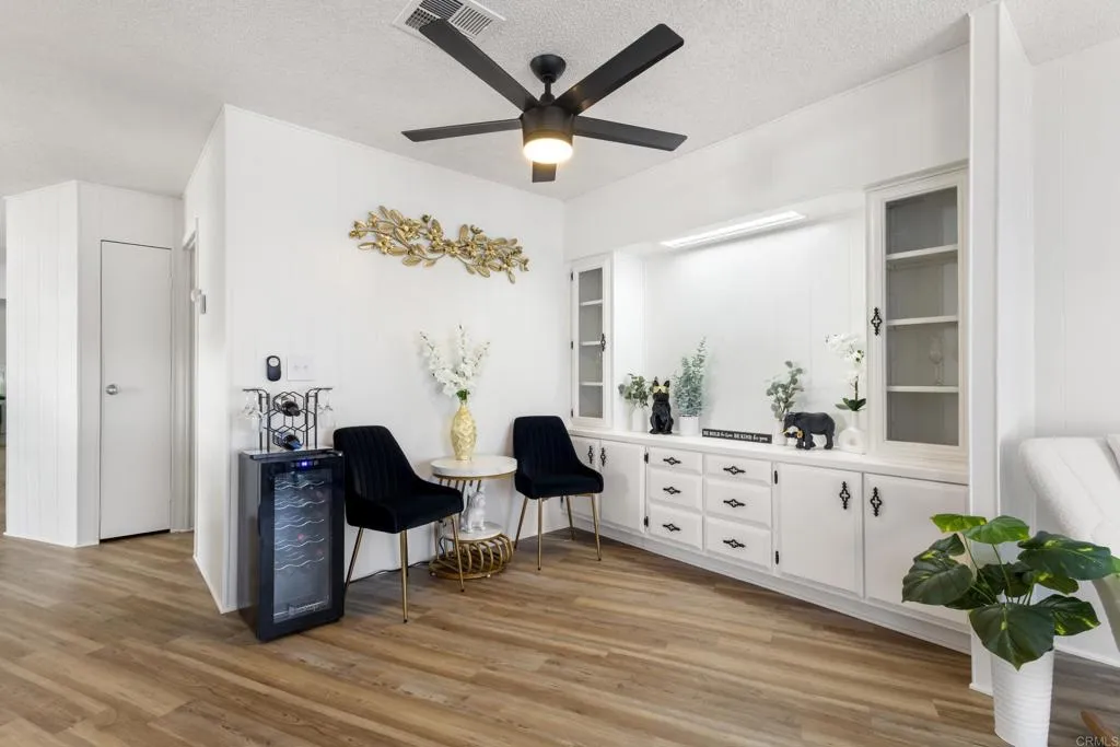 https://cdn.realtyfeed.com/cdn/127/306648523/ea1c5791244694f82cb6122faa1068dd.webp