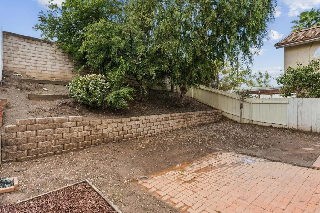 https://cdn.realtyfeed.com/cdn/127/306648551/380c45f13733e2a11b00e1c6d3786ad6.webp