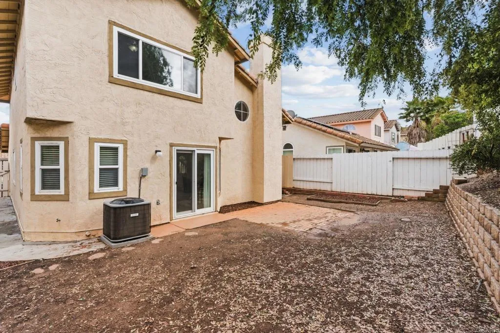 https://cdn.realtyfeed.com/cdn/127/306648551/d506088a380f77bb23adfe9d8750189d.webp