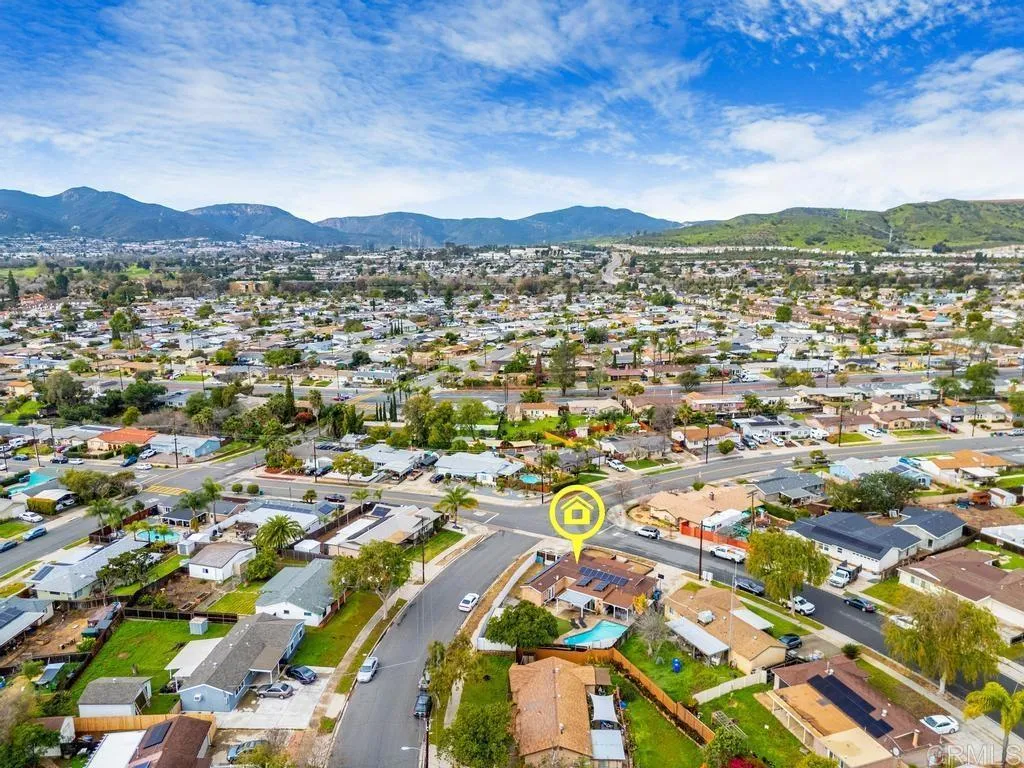 https://cdn.realtyfeed.com/cdn/127/306648572/301a7d429f129ff8ce9571a63460bd50.webp