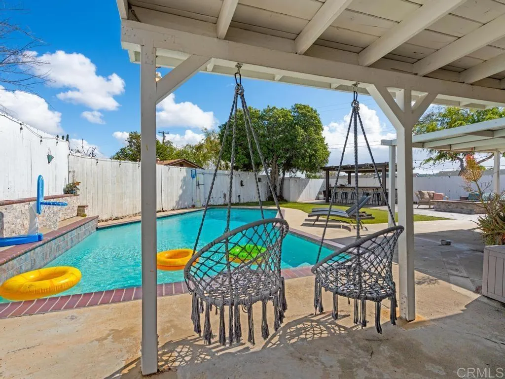 https://cdn.realtyfeed.com/cdn/127/306648572/42a5f645431ceba8825d46f51507e94d.webp