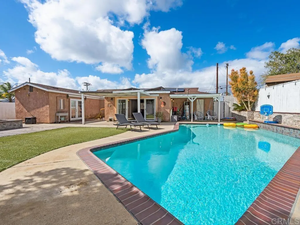 https://cdn.realtyfeed.com/cdn/127/306648572/5059e080c92b5144b968858b9ae8d716.webp
