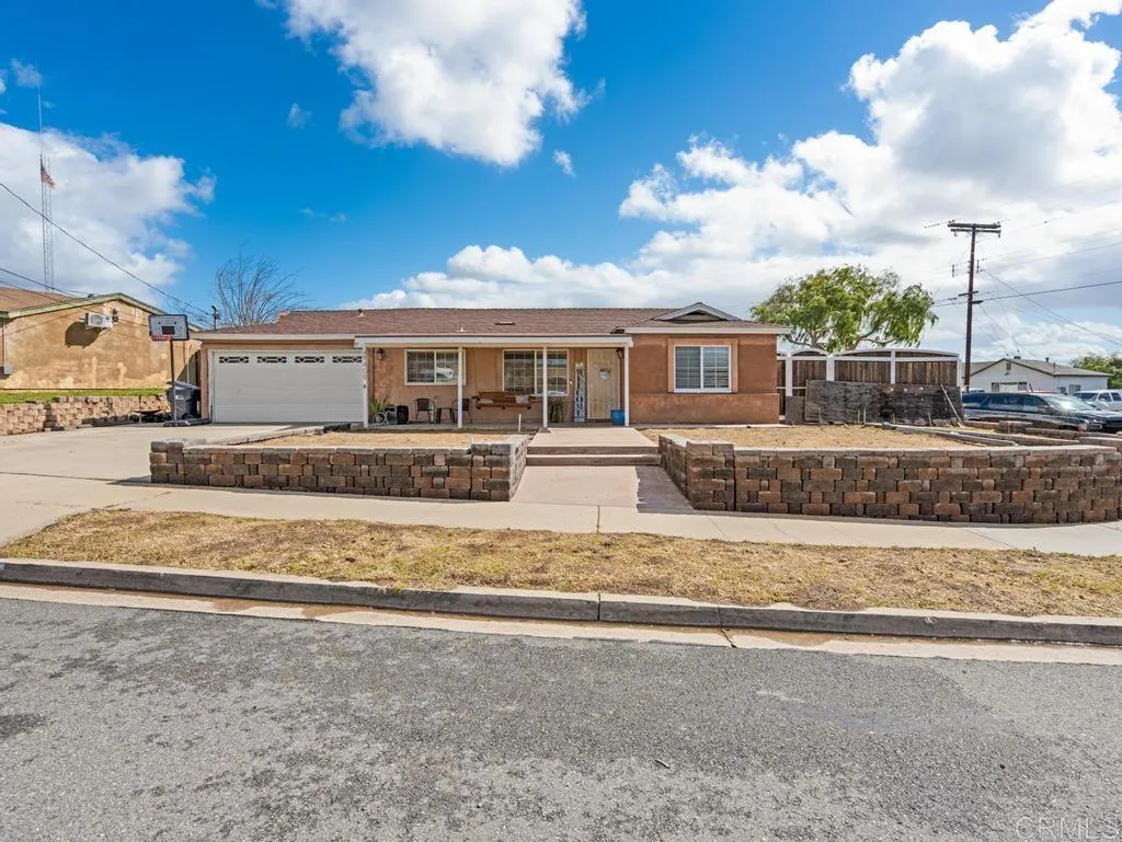 https://cdn.realtyfeed.com/cdn/127/306648572/ea8e707dbb8e966fe83a6e0f9a20cda9.webp