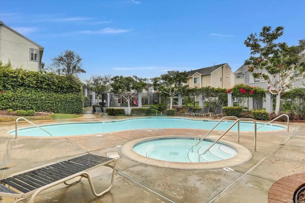 https://cdn.realtyfeed.com/cdn/127/306648573/1f46fb1c1bc0b77ab0d916f163848aa9.webp