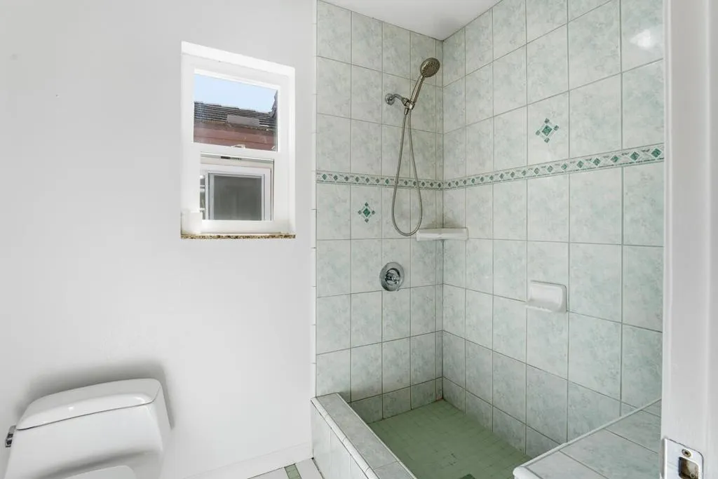 Photo #36: PTP2601359 Listing: Photo #36