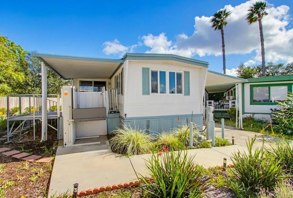https://cdn.realtyfeed.com/cdn/127/306648616/84100e9ff7141115c9187992fbb3b146.webp