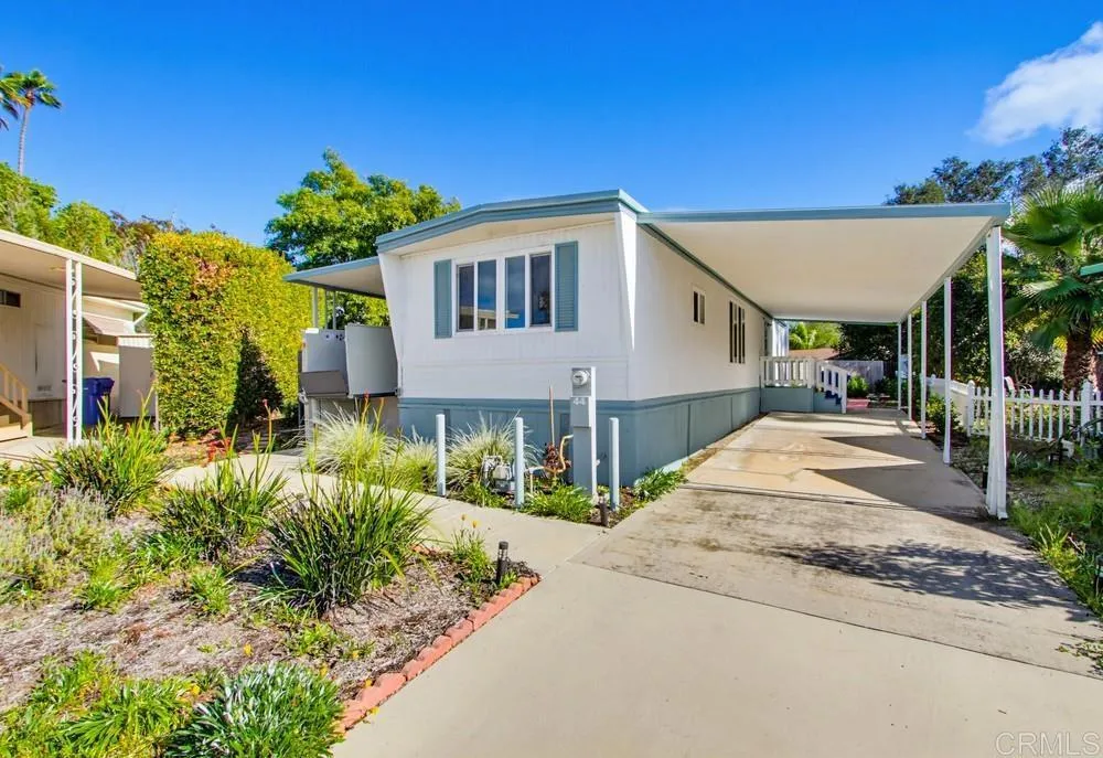https://cdn.realtyfeed.com/cdn/127/306648616/b23f63f755253140e8cd4076b2bbebc7.webp